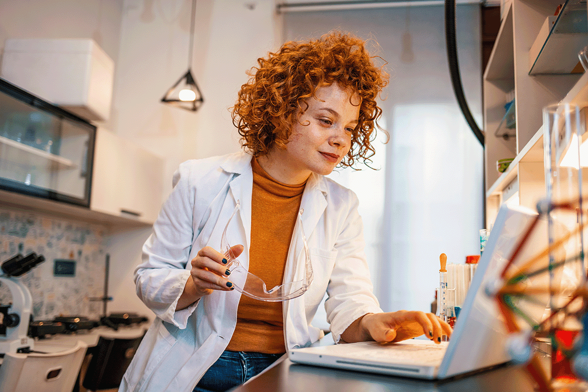 biologist in lab